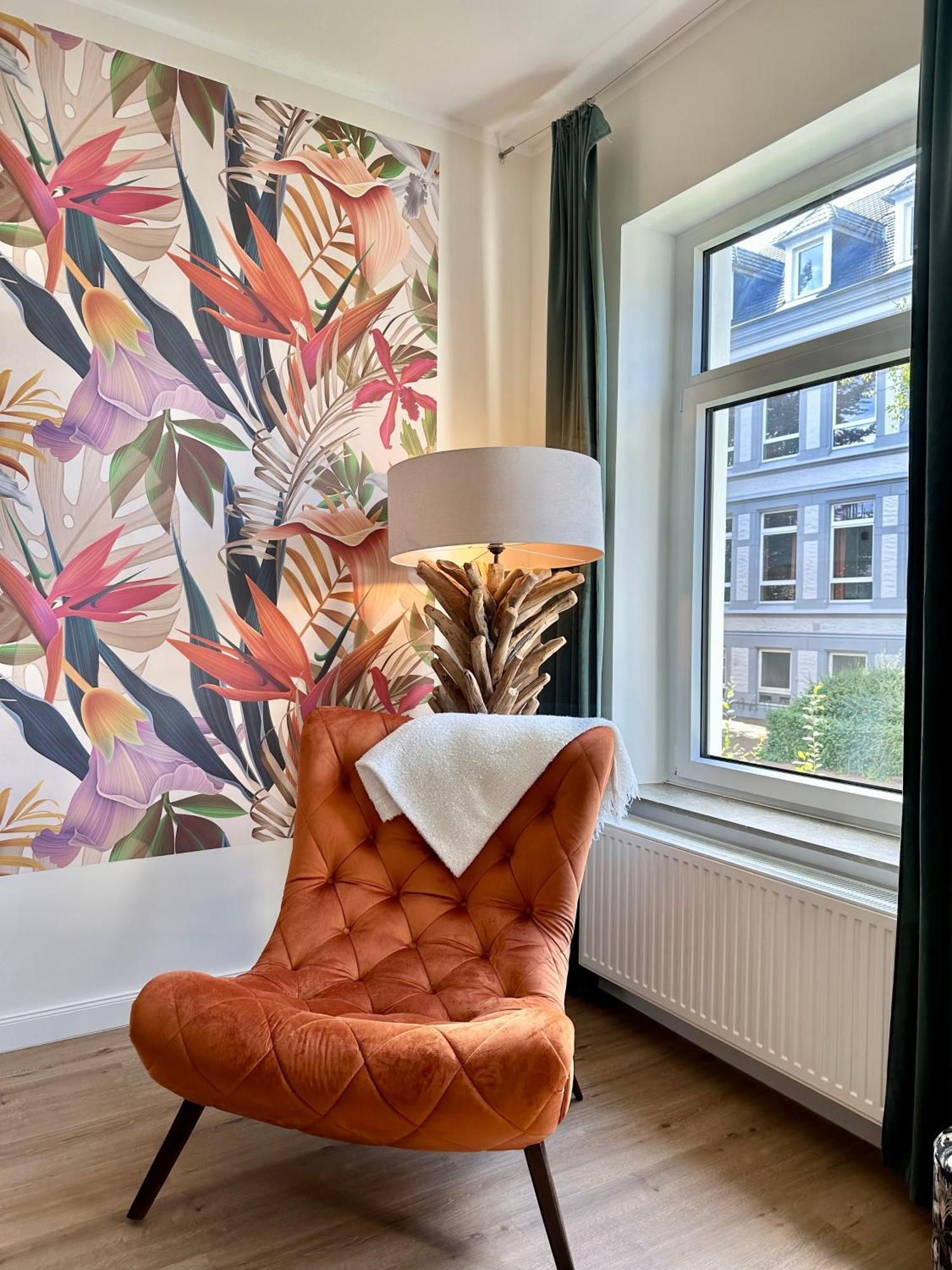 Exklusives City-apartment Im Herzen Oldenburgs Mit Balkon Und Parkplatz A36 * Oldenburg